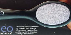 ROMEO, Ceramic Pumice Stone, 6 3/4", black, handle bottom side dark blue blistercarded