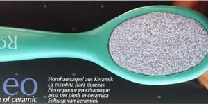 ROMEO, Ceramic Pumice Stone, 6 3/4", turquoise, handle bottom side dark blue blistercarded